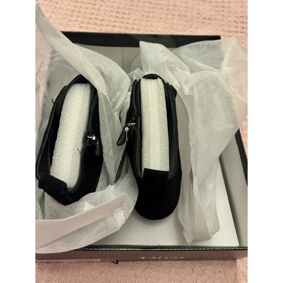 NIB Aqua Diva Darie La Diva Black Suede Ankle Booties Women's Size EU 38 US 7 - Picture 7 of 12